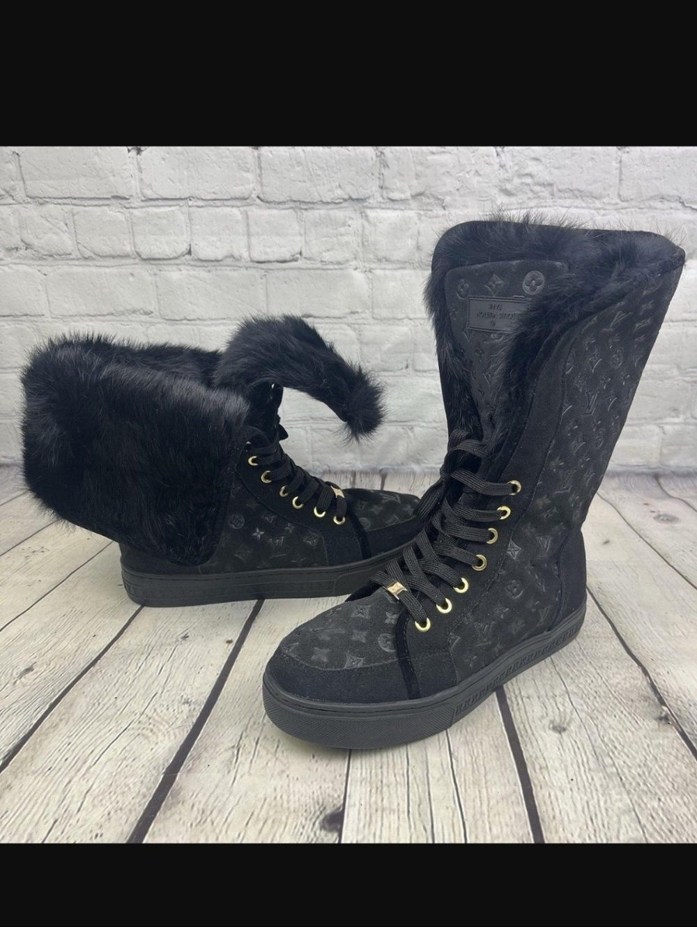 Women's Black Faux Fur Lace-Up High-Top Boots